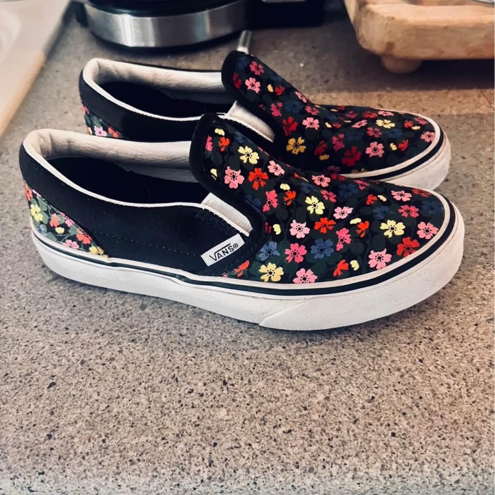 Girls Vans